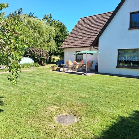 Nahe Ostsee Mit Garten